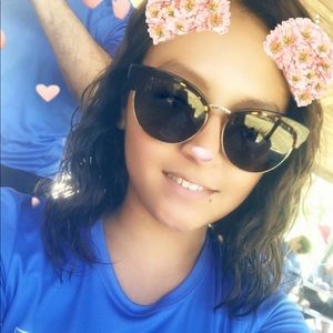 Meet your Posher, Brittany